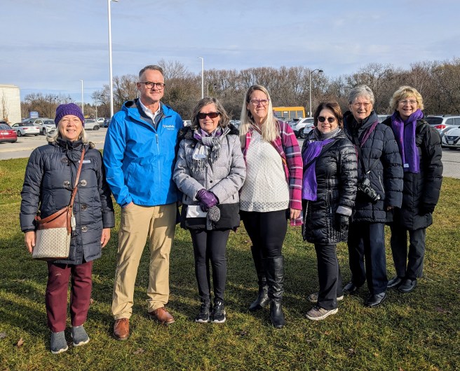 Organizers from Markham Unionville CFUW plus Aurora CFUW and Yellow Brick House reps and Stouffville Mayor Lovatt
