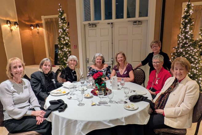 2015_12_4 a holiday celebration at the School